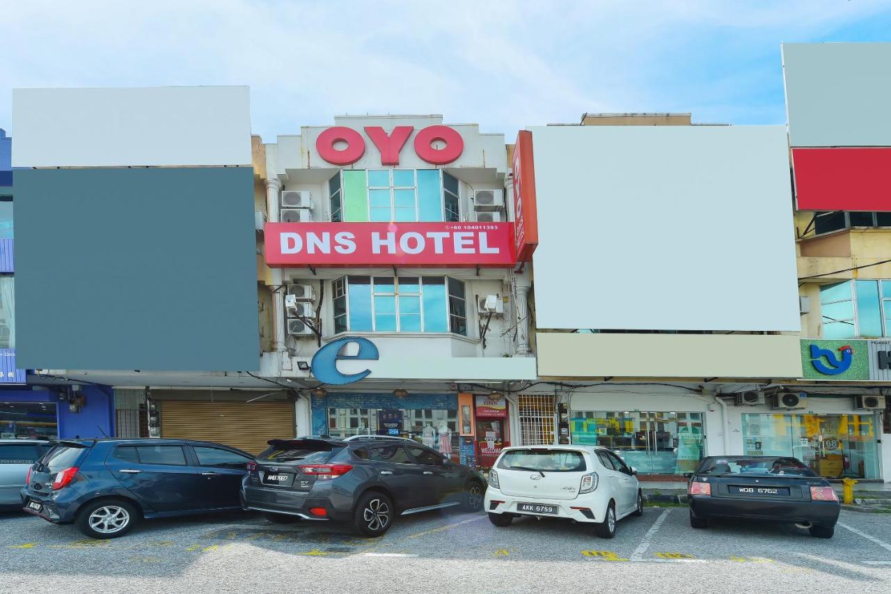 איפוה Oyo 575 Hotel Dns מראה חיצוני תמונה