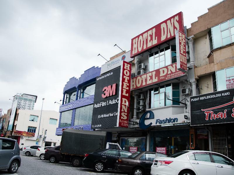 איפוה Oyo 575 Hotel Dns מראה חיצוני תמונה